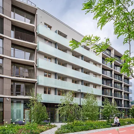 Modern Deluxe Apartment